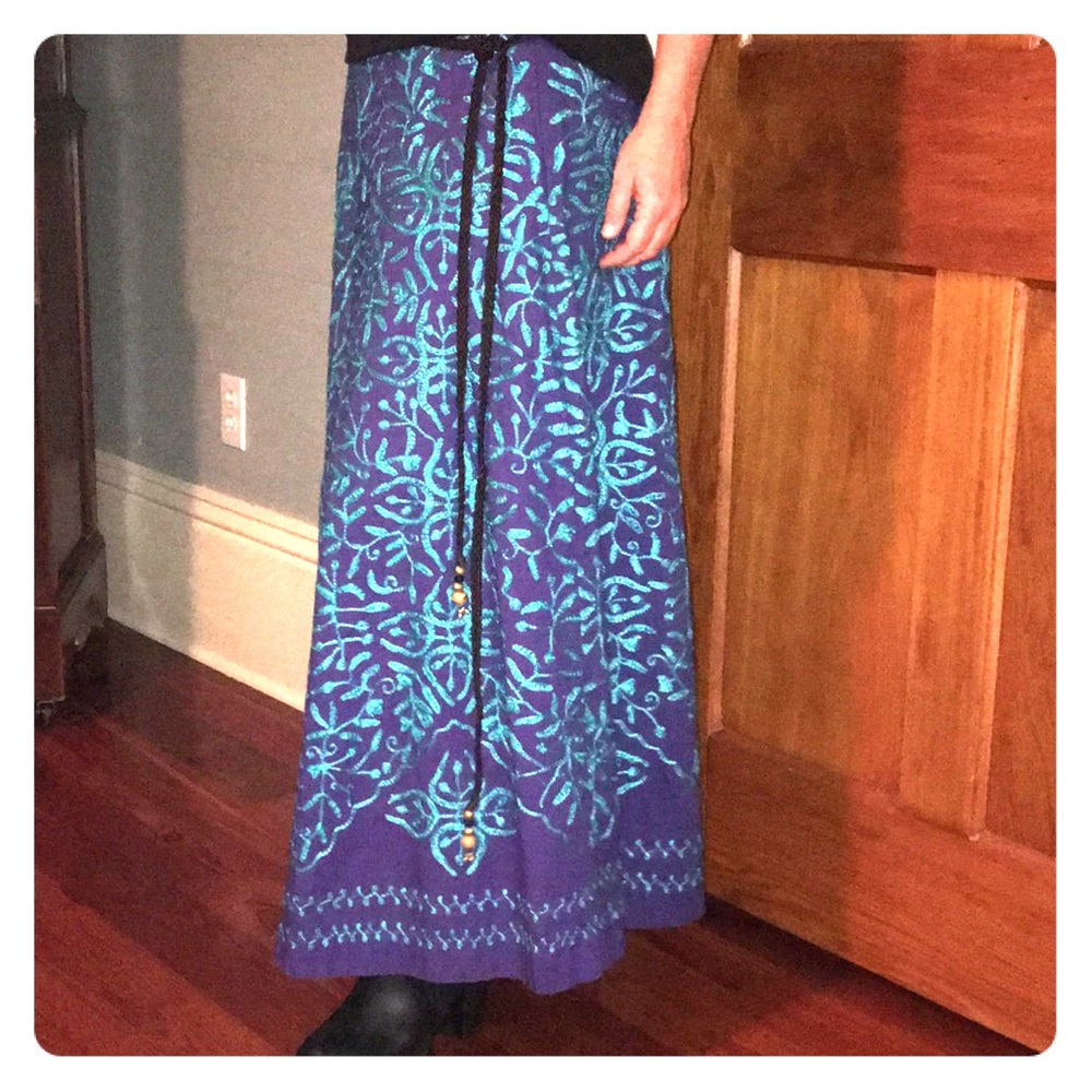 Sift Surroundings skirt